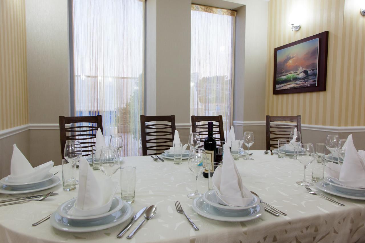 Hotel Blue Moon Ulcinj Exterior photo