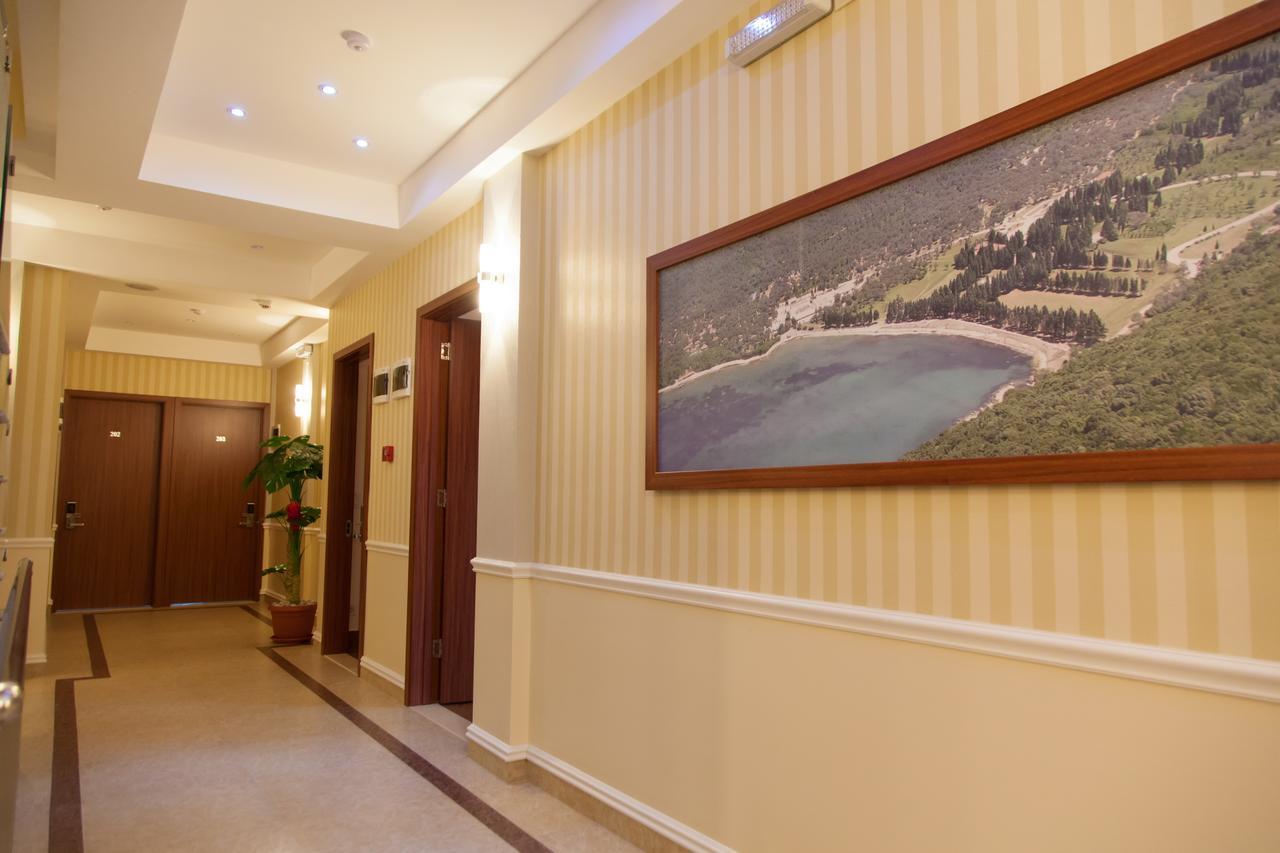 Hotel Blue Moon Ulcinj Exterior photo